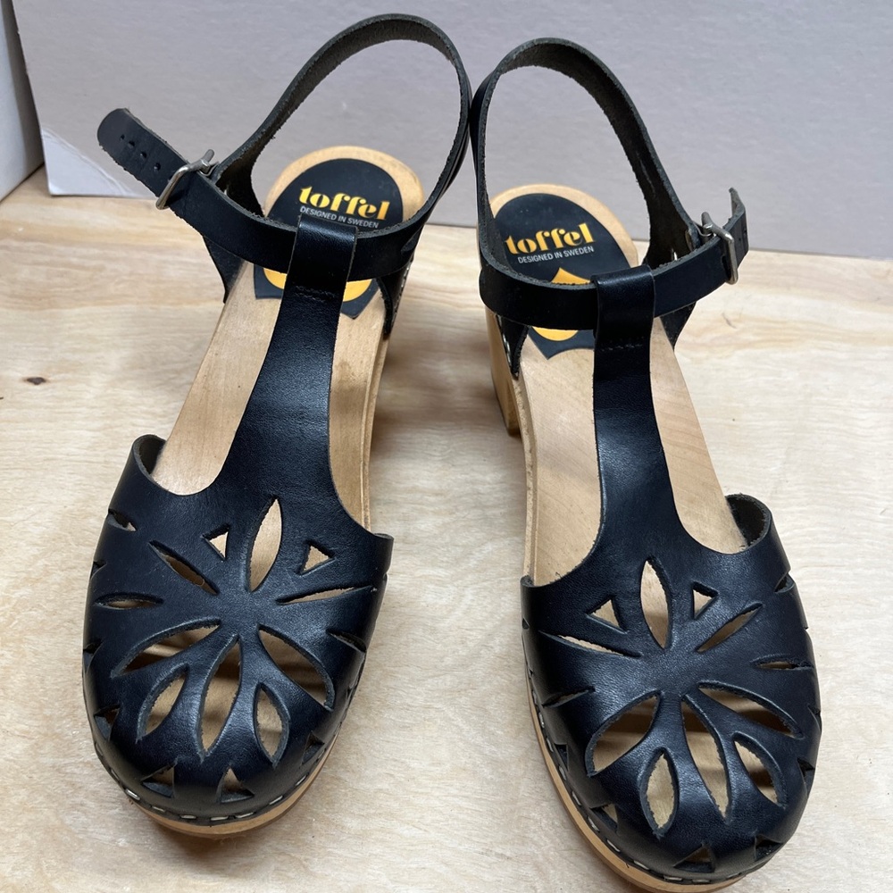 Swedish Hasbeen strappy sandals with heel, sz 38 Black Leather Women's Sandals